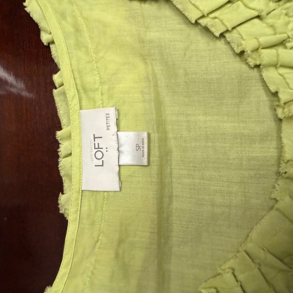 Ann Taylor LOFT Petites Lime Green Ruffle Neck Sleeveless Shell Top SP